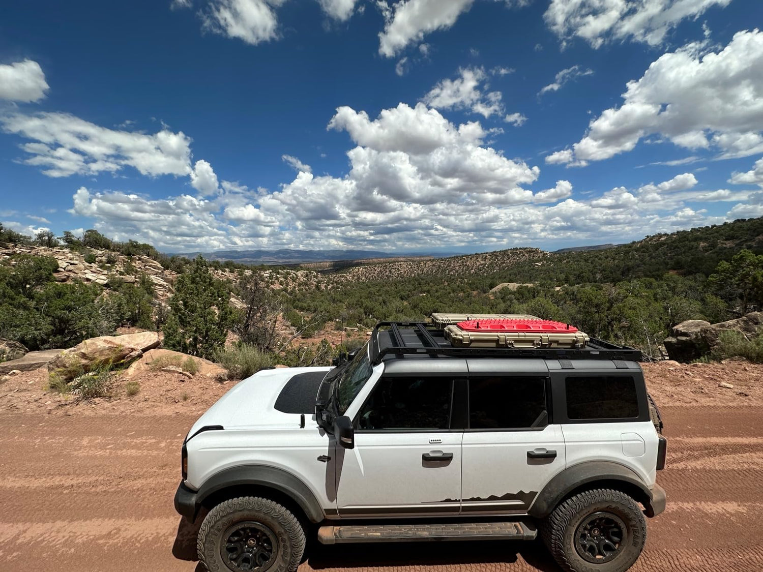 Bronco Raptor Comparison 2024 Bronco Raptor vs. 2024 Bronco Badlands: A Comprehensive Comparison ...