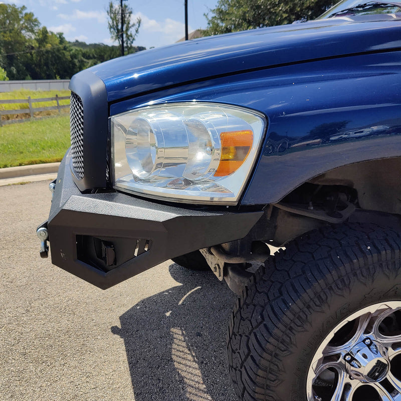 Load image into Gallery viewer, Dodge Ram 1500 Full Width Front Bumper Front Bumper with LED Light Bar for Dodge Ram 1500 BXG6501 10
